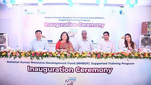 ‘পেইন্টিং ফর কনস্ট্রাকশন’ শর্ট কোর্সের উদ্বোধনী ক্লাস