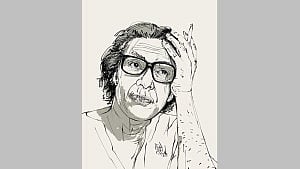 মৃণাল আর চঞ্চল মিলেমিশে ‘মৃণাঞ্চল’