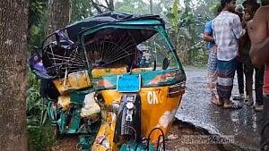 চাঁদপুরে পিকআপ-অটোরিকশার সংঘর্ষে ঝরল বাবা-ছেলের প্রাণ