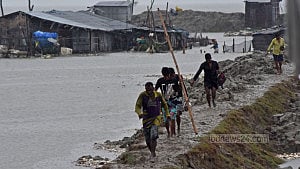 রেমালের প্রভাবে খাদ্য নিরাপত্তা নিয়ে উদ্বেগ বাপার