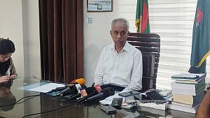 ভোটার কম আসার ‘৫ কারণ’ দেখছেন ইসি আলমগীর