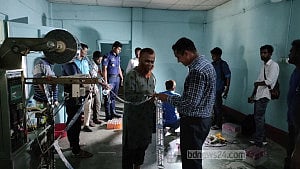 ফলের জুসে ফল নেই, আছে রং আর কেমিক্যাল