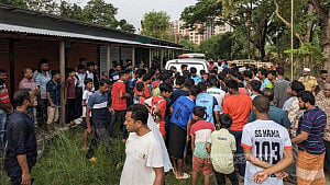 জাহাঙ্গীরনগর বিশ্ববিদ্যালয় ক্যাম্পাসে কর্মীর ছেলের ঝুলন্ত লাশ