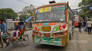 এভাবেই চলবে ঢাকার বাস?