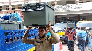 ভোটার খরার ভাবনা নিয়েই দ্বিতীয় ধাপে উপজেলা ভোট
