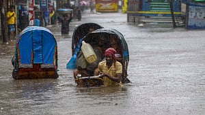 Remal rain waterlogs Dhaka