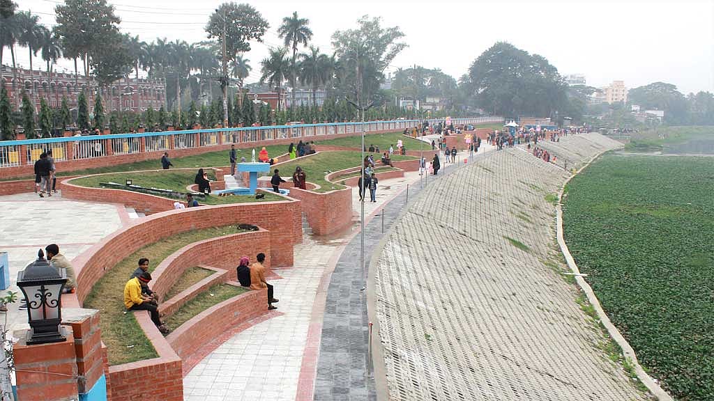 যশোরবাসীর দাবি ছিল ভৈরব নদের পুনঃখনন; করা হয়েছে পাড়ের উন্নয়ন।
