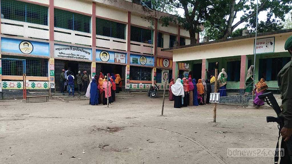 প্রথম দফার ভোটে পাবনার একটি কেন্দ্র