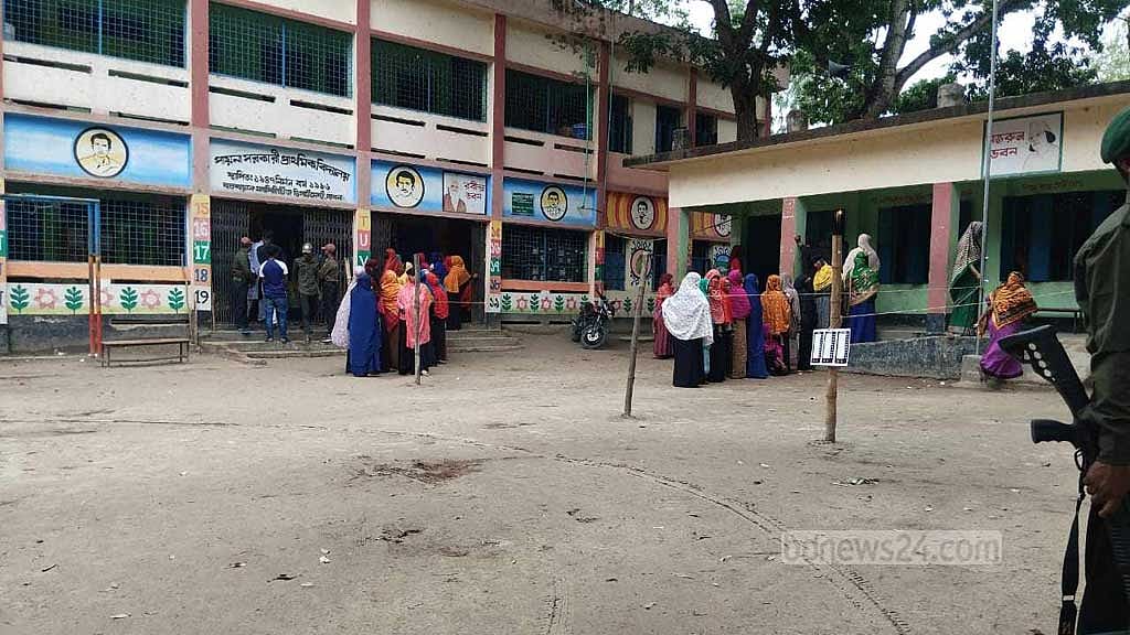 প্রথম দফার ভোটে পাবনার একটি কেন্দ্র