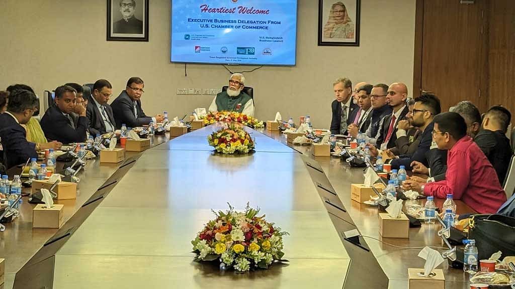 ইউএস-বাংলাদেশ বিজনেস কাউন্সিলের এক্সিকিউটিভ বিজনেস ডেলিগেশনের সঙ্গে বৈঠকে সালমান এফ রহমান