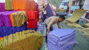 Busy blanket factories in Narayanganj