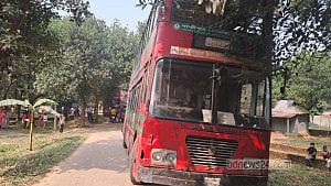 পিকনিক বাস বিদ্যুৎস্পৃষ্টে তিন ছাত্রের মৃত্যু: পল্লী বিদ্যুতের ৭ জন বরখাস্ত