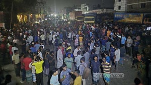 ঢাকা-ময়মনসিংহ মহাসড়কে ফের অবস্থান-অবরোধ শ্রমিকদের