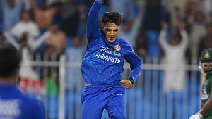২০ লাখ থেকে এবার ৪ কোটি ৮০ লাখ রুপিতে মুম্বাইয়ে ‘নতুন মুজিব’