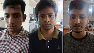 যশোরে কনস্টেবল নিয়োগ পরীক্ষায় ‘প্রক্সি দিতে এসে’ ৩ যুবক ধরা
