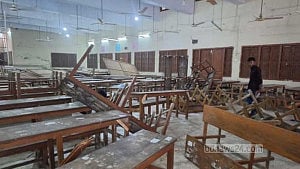 সাত কলেজের স্নাতক প্রথম বর্ষের বৃহস্পতিবারের পরীক্ষা স্থগিত