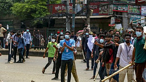 অভ্যুত্থানে আহতদের টিউশন ফি মওকুফের নির্দেশ ইউজিসির
