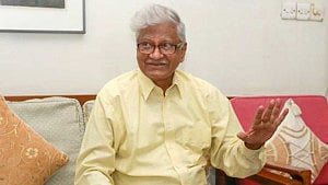 বাংলা একাডেমির নতুন সভাপতি আবুল কাসেম ফজলুল হক