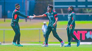 আকবরের নেতৃত্বে ইমার্জিং এশিয়া কাপের দলে হৃদয়-পারভেজ