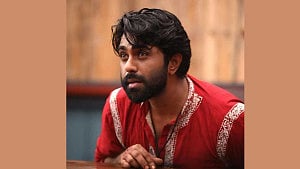 পূজায় নয়, কলকাতায় অপূর্বর অভিষেক বড়দিনে