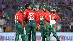 র‌্যাঙ্কিংয়ে পেছালেন বাংলাদেশের প্রায় সবাই