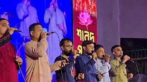চট্টগ্রামে পূজা মণ্ডপে ‘ইসলামি সংগীত’, জড়িতদের গ্রেপ্তারের নির্দেশ ডিসির