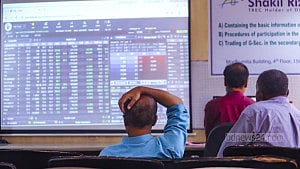 DSE reverses course after 2-day rise