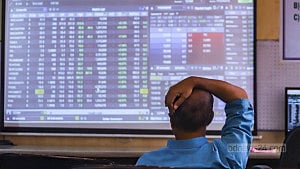 Signs of despair at brokerage houses