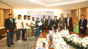 আইল্যান্ড পিক অভিযানে যাচ্ছেন চার বাংলাদেশি