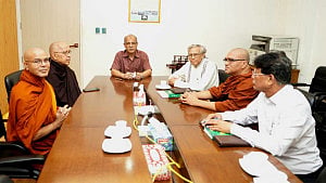 পাহাড়ে নিরাপত্তা জোরদার, কঠিন চীবর দান হবে শান্তিপূর্ণ: স্বরাষ্ট্র উপদেষ্টা