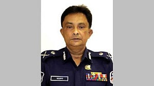 সাবেক ডিএমপি কমিশনার গোলাম ফারুকের অবৈধ সম্পদের অনুসন্ধানে দুদক