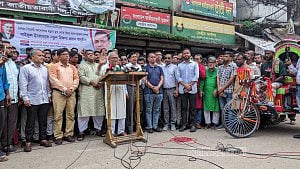 পোশাক খাতের অস্থিরতার পেছনে স্বৈরাচারের সুবিধাভোগী মালিকরা: রিজভী