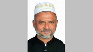 তাড়াশের সাবেক উপজেলা চেয়ারম্যান গ্রেপ্তার