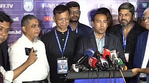 জনগণের প্রত্যাশা পূরণের প্রতিশ্রুতি দিলেন বাফুফে সভাপতি
