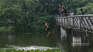 Man found dead in Dhanmondi Lake