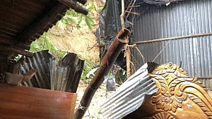 কক্সবাজারে পাহাড় ধসে প্রাণ গেল দুই পরিবারের ৬ জনের