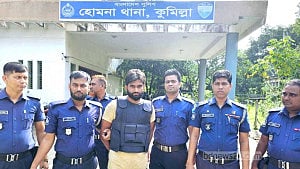 ‘পরকীয়া প্রেমিকের’ ধার শোধ না করায় মা-ছেলেসহ তিন খুন: পুলিশ