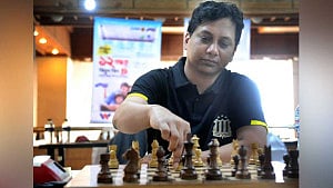 ইসরায়েলের প্রতিযোগীর বিপক্ষে খেলা বয়কট করলেন বাংলাদেশের রাজীব