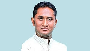 ছাত্রদল নেতা জনি হত্যা: ৬২ জনের বিরুদ্ধে ট্রাইব্যুনালে অভিযোগ