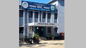 পাবনায় হোটেলে নাস্তা করতে গিয়ে ছুরিকাঘাতে প্রাণ গেল দুজনের