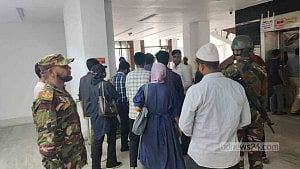 মাইগ্রেশনসহ ৪ দাবিতে সচিবালয়ে গুচ্ছের শিক্ষার্থীরা