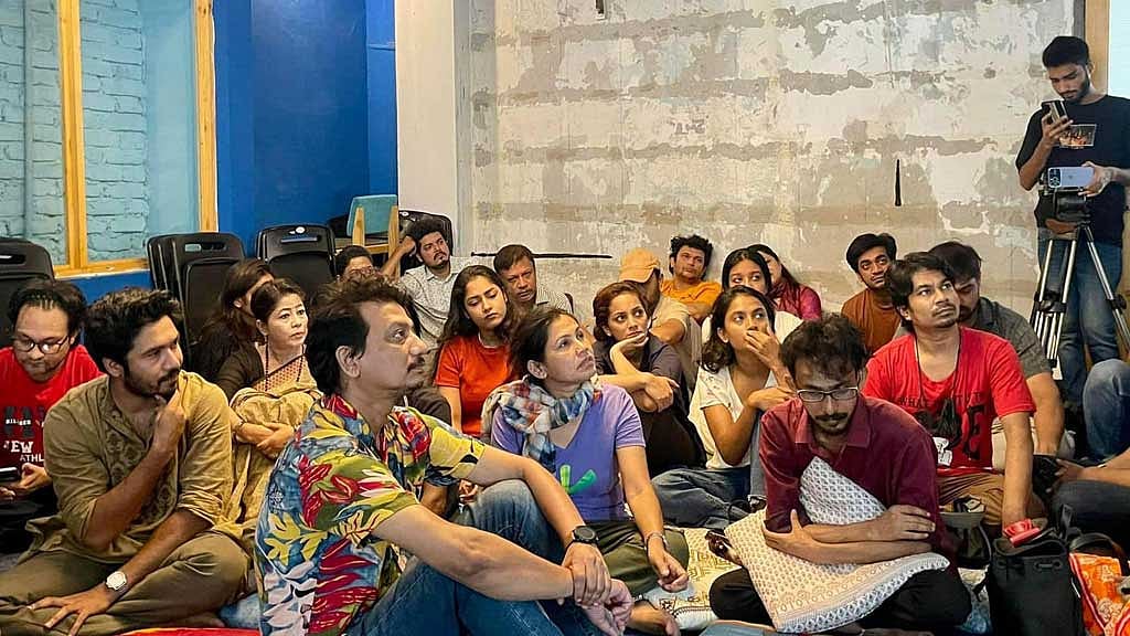 সংস্কারকামী অভিনয়শিল্পীদের আলোচনা সভা