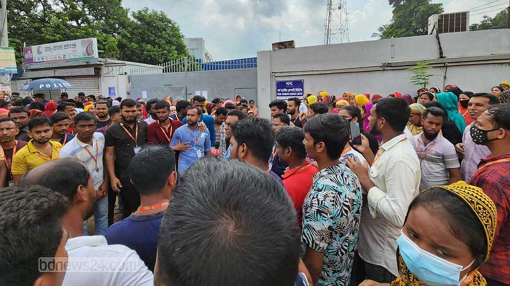 আন্দোলনে নামা শ্রমিকদের কোনো সুনির্দিষ্ট দাবি নেই। একেক পক্ষ বিশৃঙ্খলভাবে একেক দাবি নিয়ে মাঠে নেমেছে। এমনকি শ্রমিক সংগঠনগুলোও জানে না সেগুলো। 