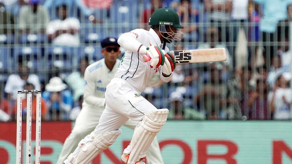 লাইভ: বাংলাদেশের সামনে কঠিন লড়াই