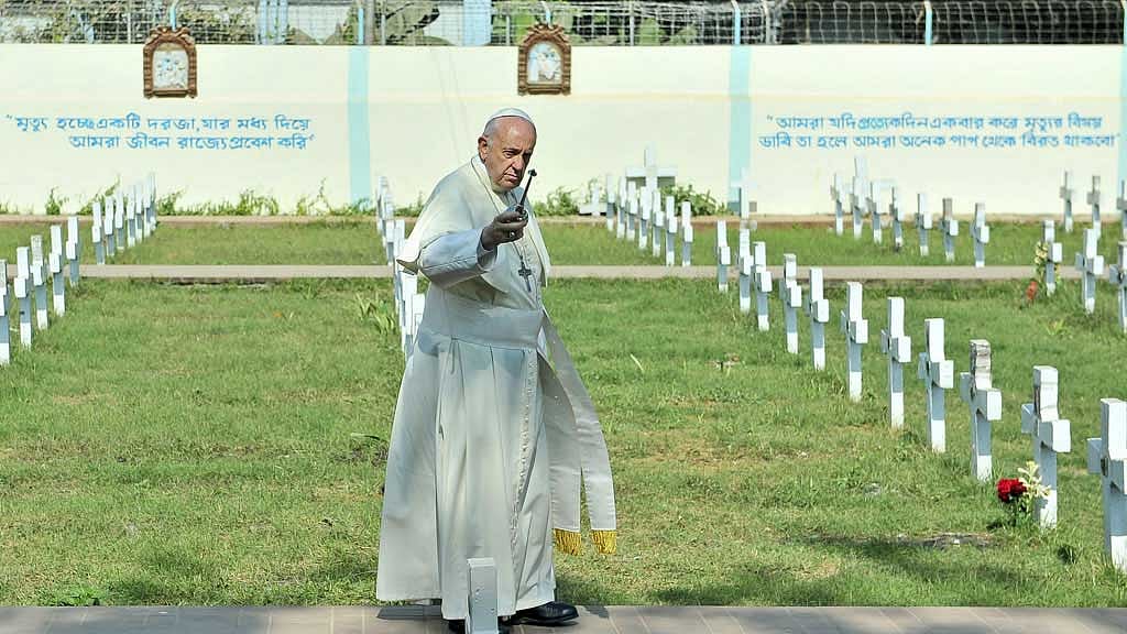 ২০১৭ সালের ৩ ডিসেম্বর তেজগাঁও হলি রোজারিও চার্চে এসেছিলেন পোপ ফ্রান্সিস।