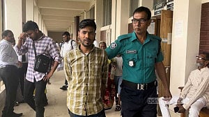 শিশু ধর্ষণ: সৎ বাবার যাবজ্জীবন কারাদণ্ড