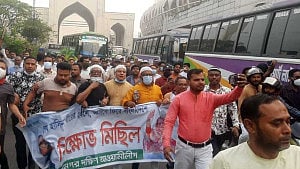 Police get instructions over ‘AL activists eyeing Dhaka trip’