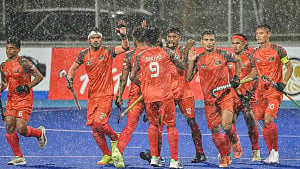 কাজাখস্তানকে উড়িয়ে শুরু বাংলাদেশের