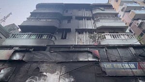 Bangshal fire: Man declared dead at Dhaka Medical
