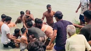 ঘাসের বস্তা নিয়ে গোমতীতে ডুবে গেলেন কৃষক, ৪ ঘণ্টা পর মিলল লাশ
